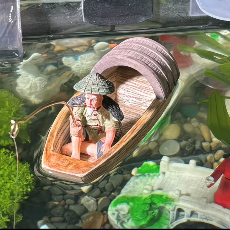 老翁孤舟釣魚